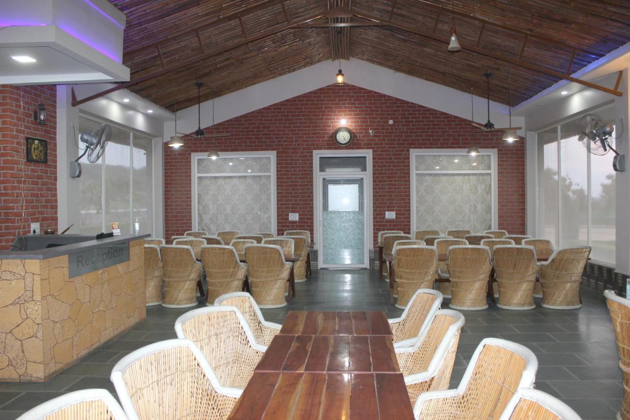 Amrit Van Resort Jaipur Eksteriør billede